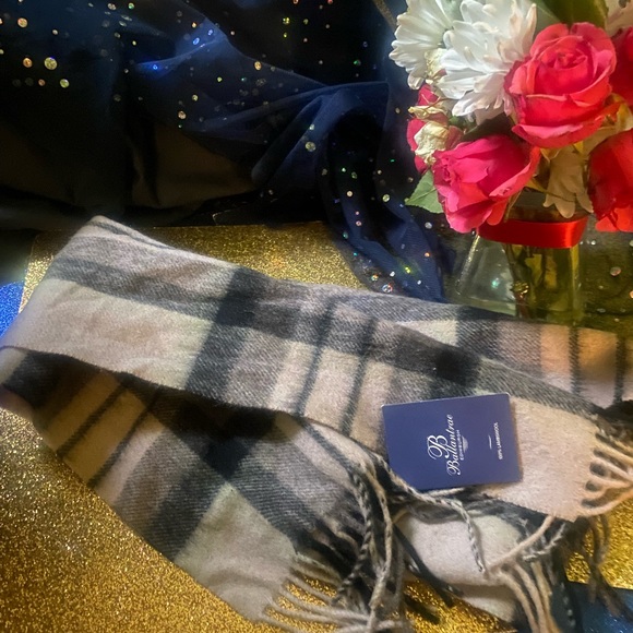 BALLANTRAE EDINBURGH 100% LAMBSWOOL RUSTIC LIGHT PINK BLK PLAID LUX Scarf - Picture 3 of 10